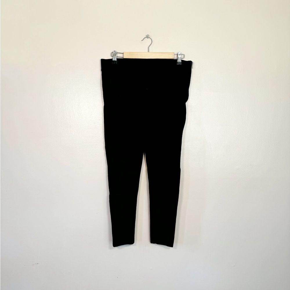 CLEARANCE! Black Ann Taylor Skinny Cropped Pull-On Pants Size 10 EUC